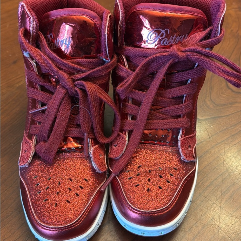 Pastry Glittery Red Sneakers